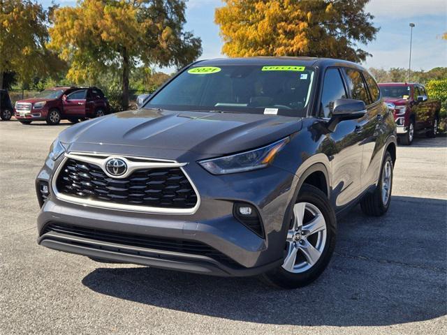 used 2021 Toyota Highlander car, priced at $25,462