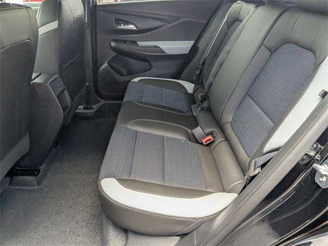 new 2025 Buick Envista car, priced at $26,305