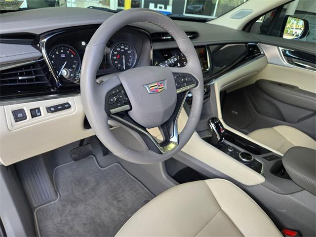 used 2025 Cadillac XT6 car, priced at $53,122