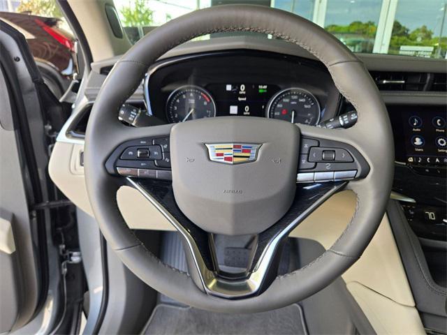 used 2025 Cadillac XT6 car, priced at $53,122