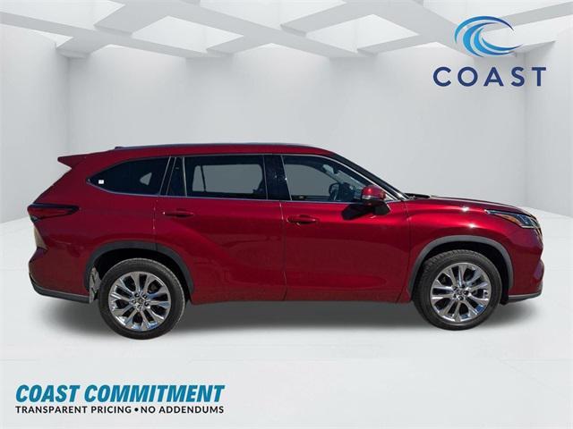 used 2020 Toyota Highlander car, priced at $30,758