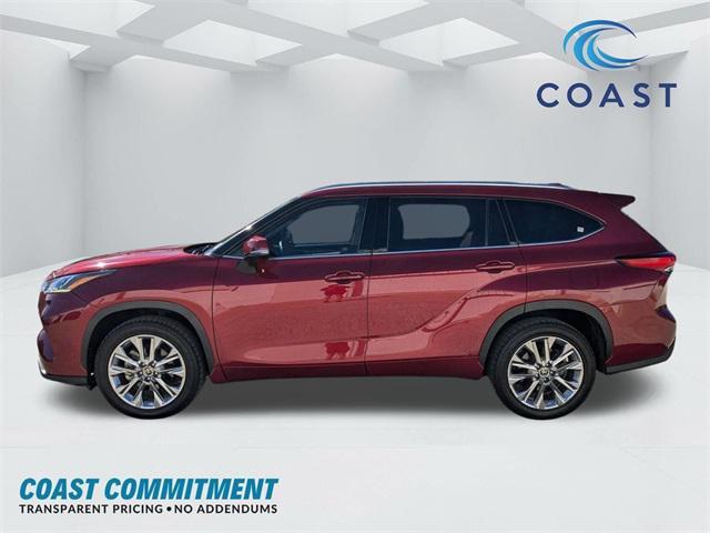 used 2020 Toyota Highlander car, priced at $30,758