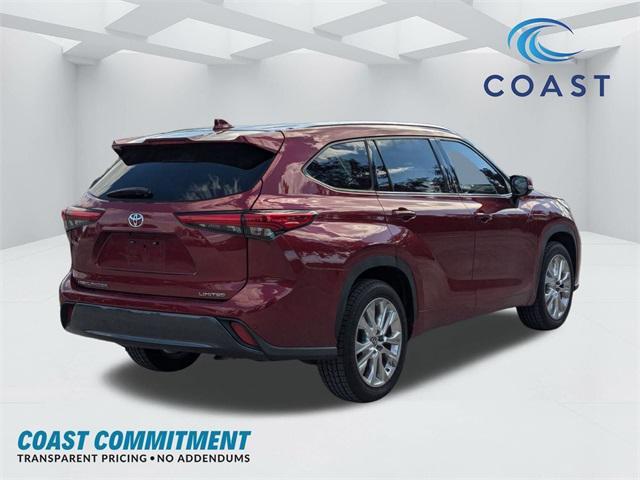 used 2020 Toyota Highlander car, priced at $32,475