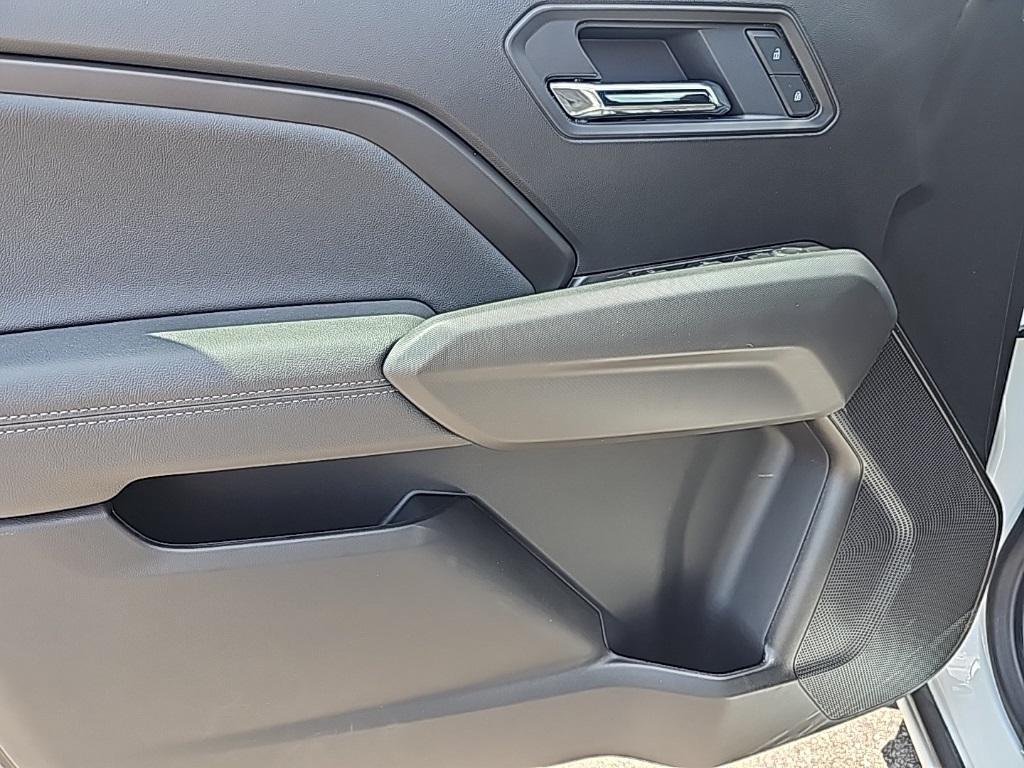 new 2025 Chevrolet Colorado car, priced at $38,390