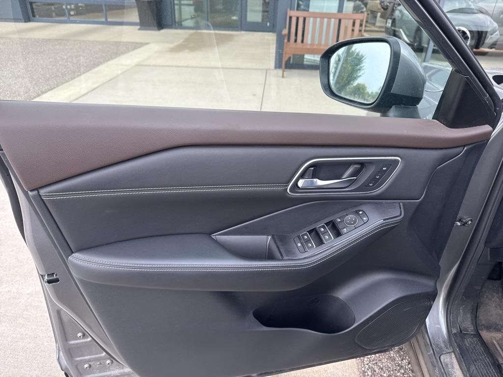 used 2022 Nissan Rogue car, priced at $27,967