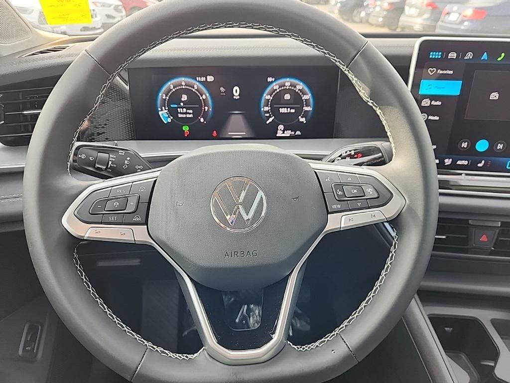 new 2025 Volkswagen Tiguan car, priced at $34,541