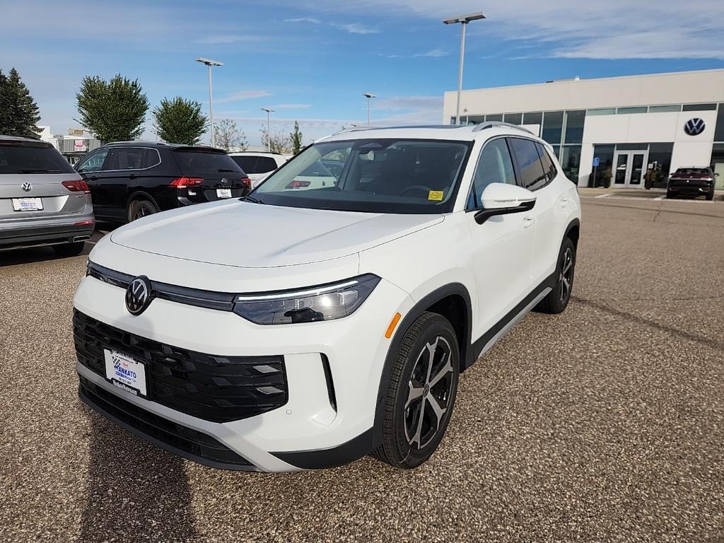 new 2025 Volkswagen Tiguan car, priced at $34,541