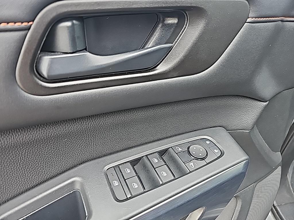 used 2024 Nissan Pathfinder car, priced at $38,399
