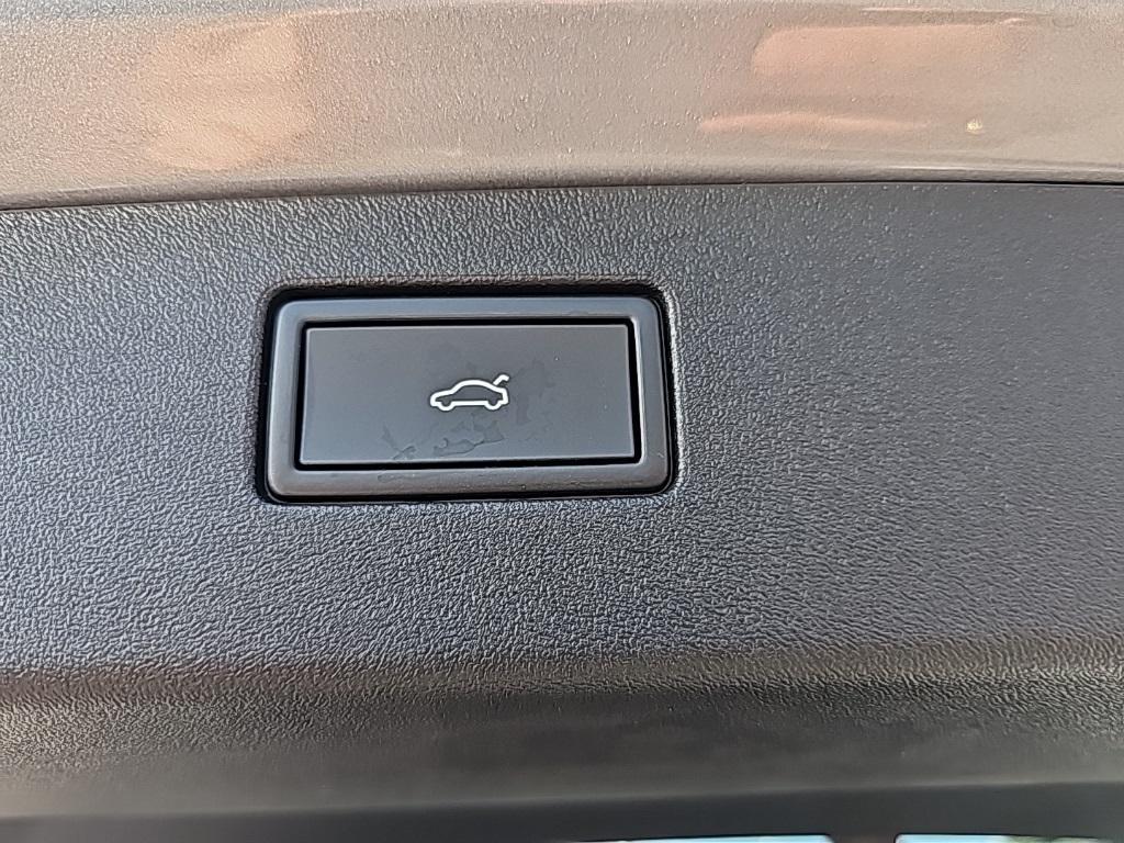 new 2025 Volkswagen Tiguan car, priced at $34,123