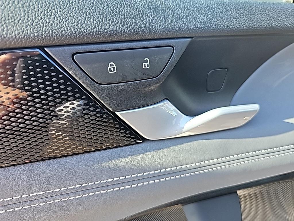 new 2025 Volkswagen Tiguan car, priced at $34,123
