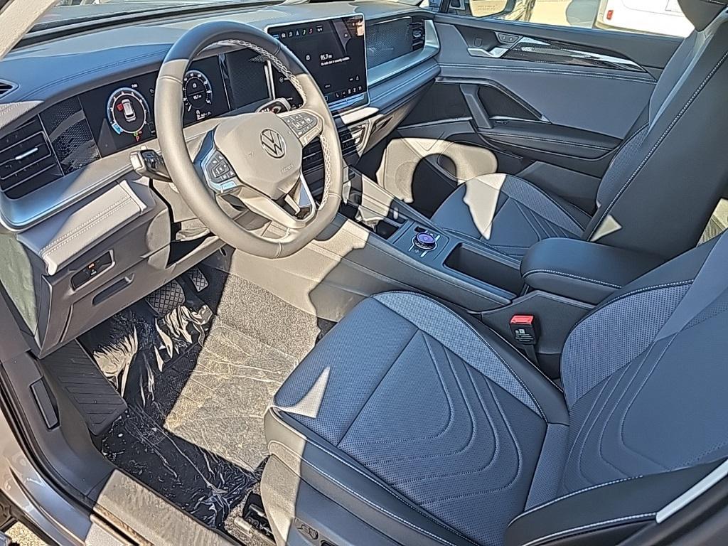 new 2025 Volkswagen Tiguan car, priced at $34,123