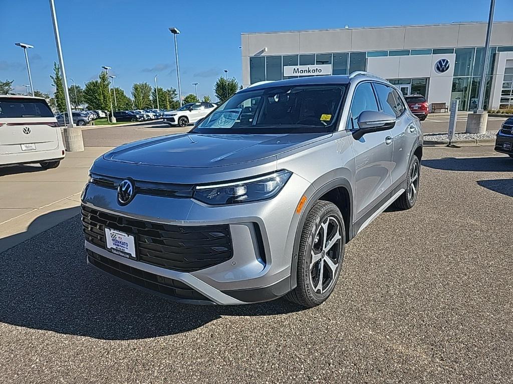 new 2025 Volkswagen Tiguan car, priced at $36,110