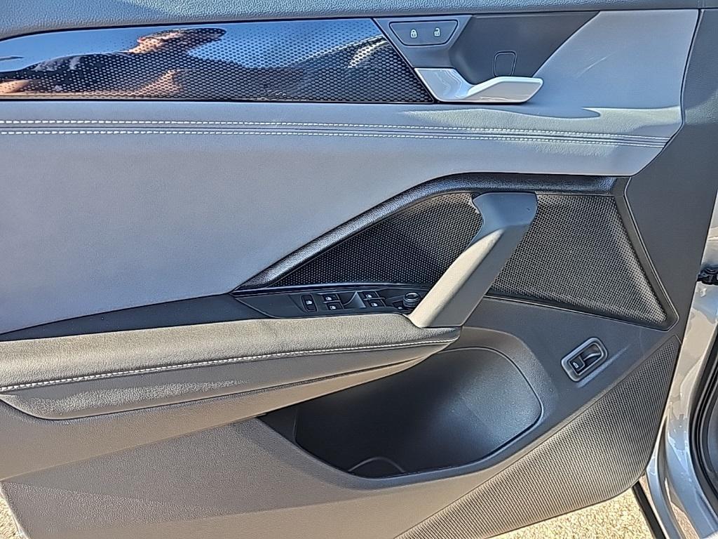 new 2025 Volkswagen Tiguan car, priced at $34,123