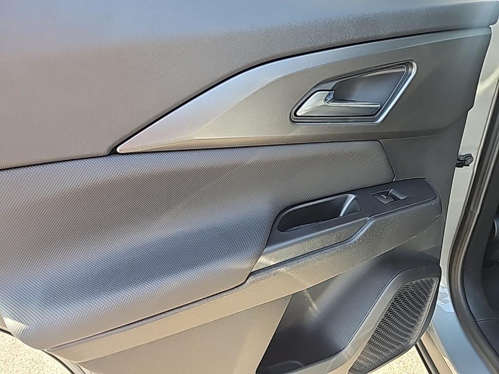 new 2026 Chevrolet Equinox EV car, priced at $33,495