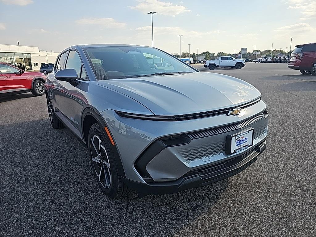new 2026 Chevrolet Equinox EV car, priced at $33,495