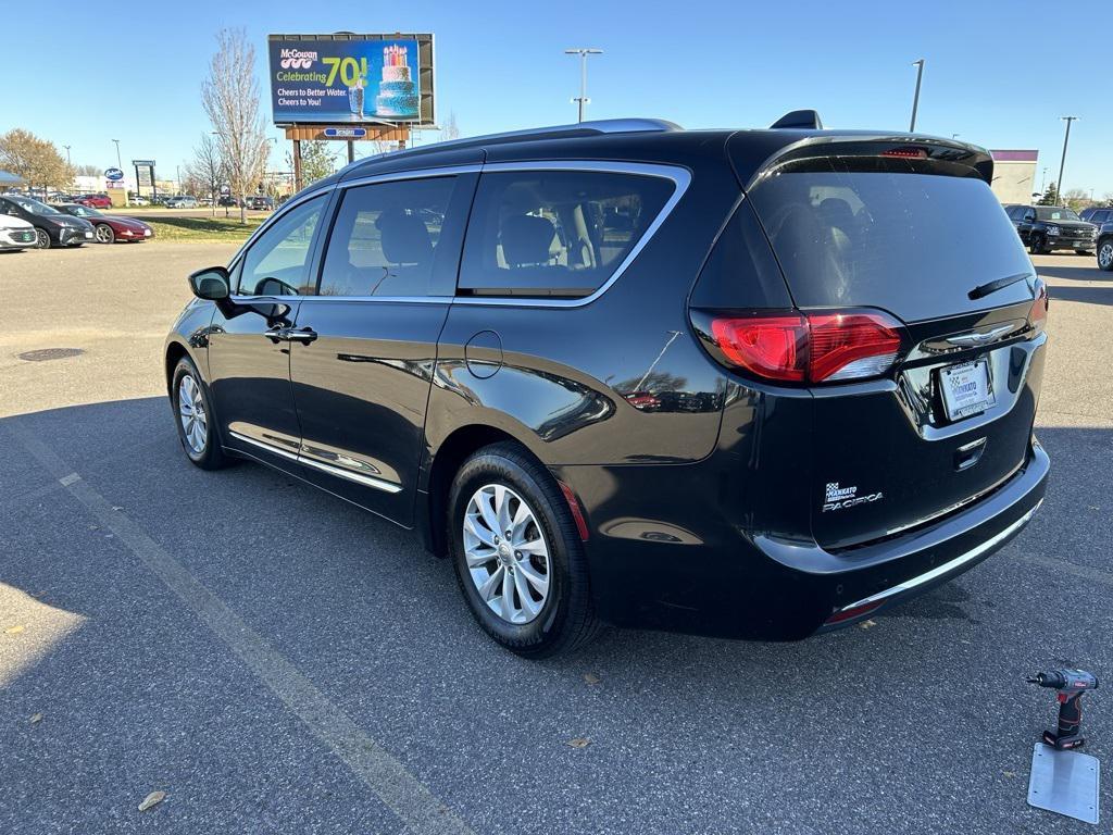 used 2018 Chrysler Pacifica car, priced at $16,967