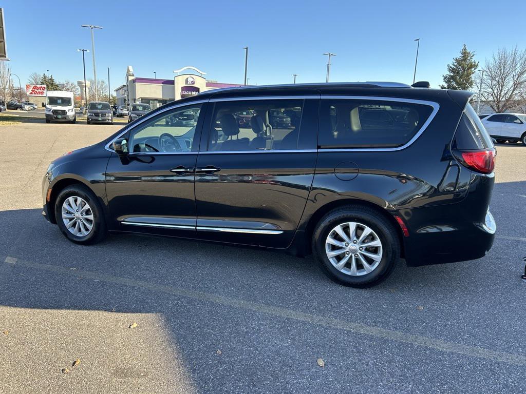 used 2018 Chrysler Pacifica car, priced at $16,967