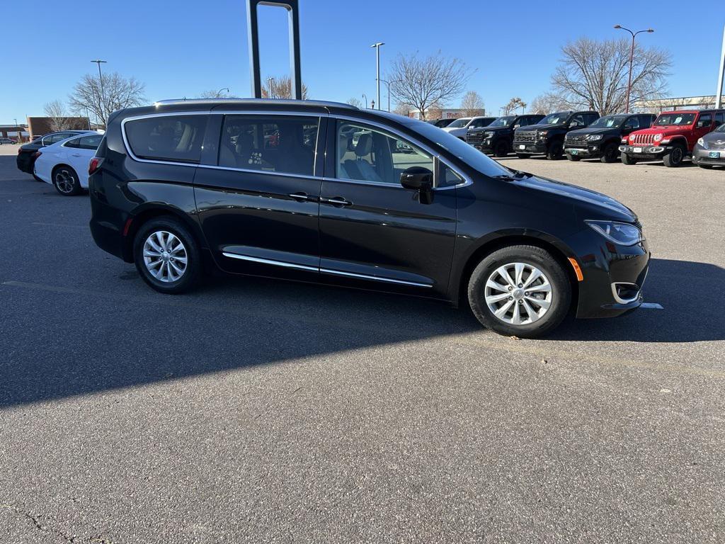 used 2018 Chrysler Pacifica car, priced at $16,967