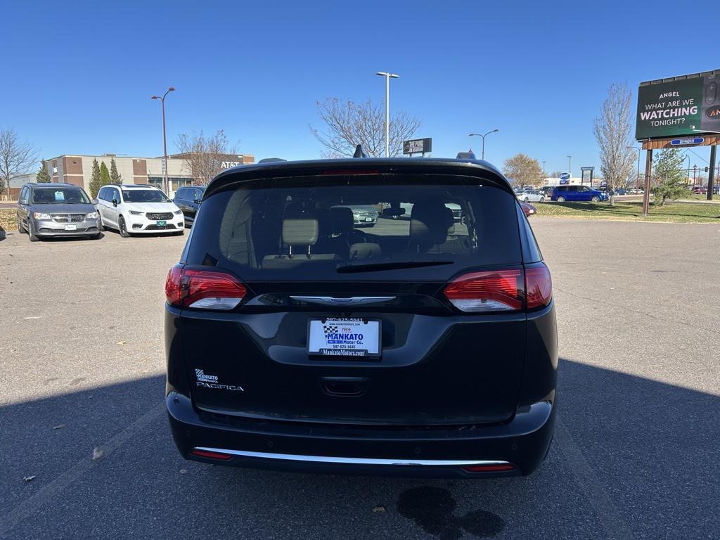 used 2018 Chrysler Pacifica car, priced at $16,967