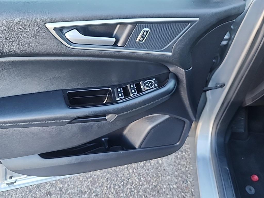 used 2020 Ford Edge car, priced at $13,132