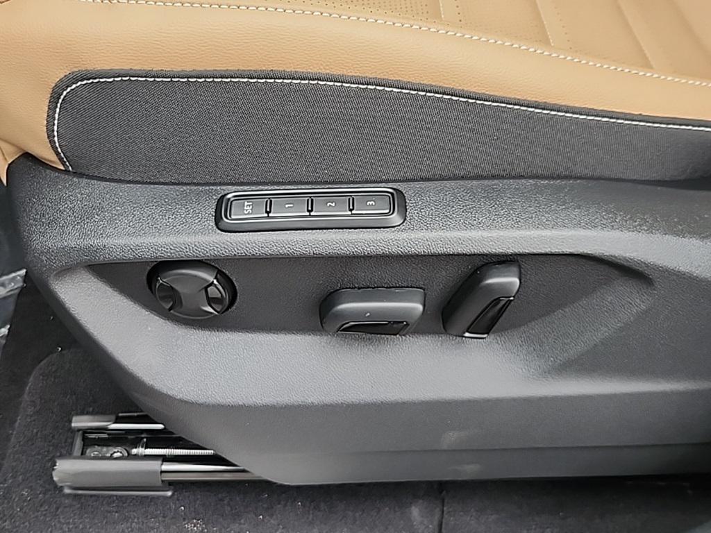 new 2026 Volkswagen Atlas Cross Sport car, priced at $49,876