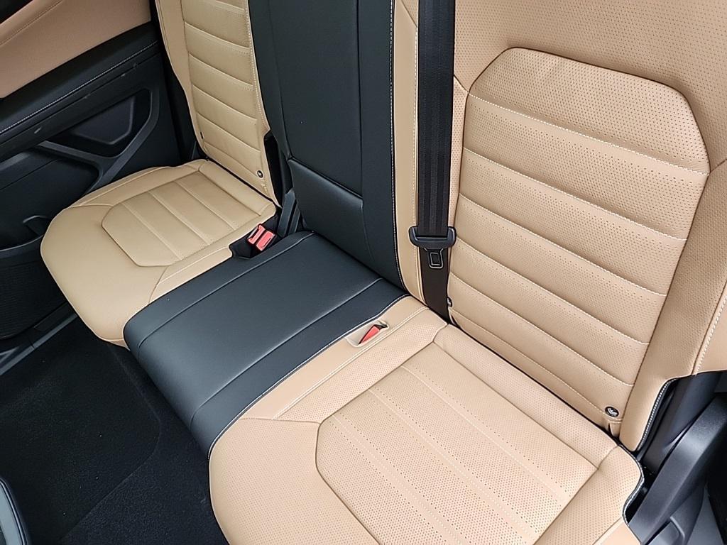 new 2026 Volkswagen Atlas Cross Sport car, priced at $49,876