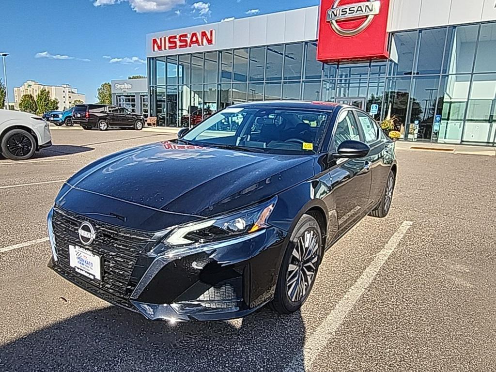 new 2025 Nissan Altima car, priced at $29,715