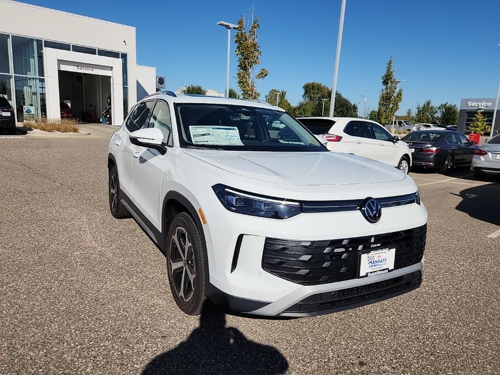 new 2025 Volkswagen Tiguan car, priced at $40,136