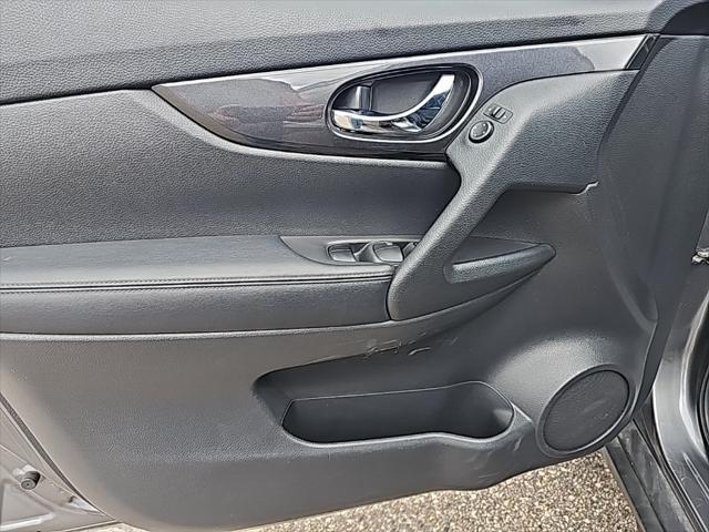 used 2018 Nissan Rogue car, priced at $18,349