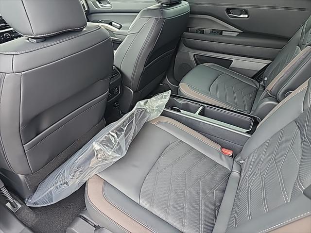 new 2025 Nissan Pathfinder car, priced at $50,985