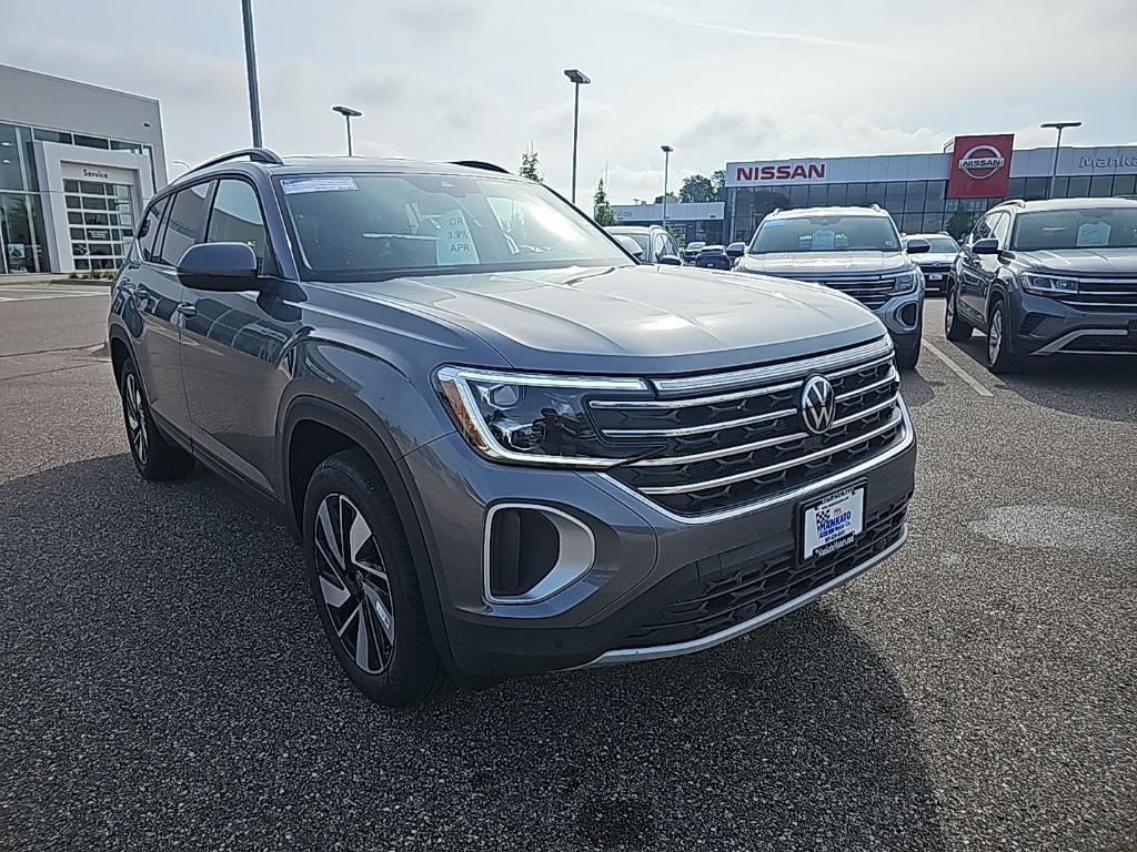 new 2025 Volkswagen Atlas car, priced at $40,792