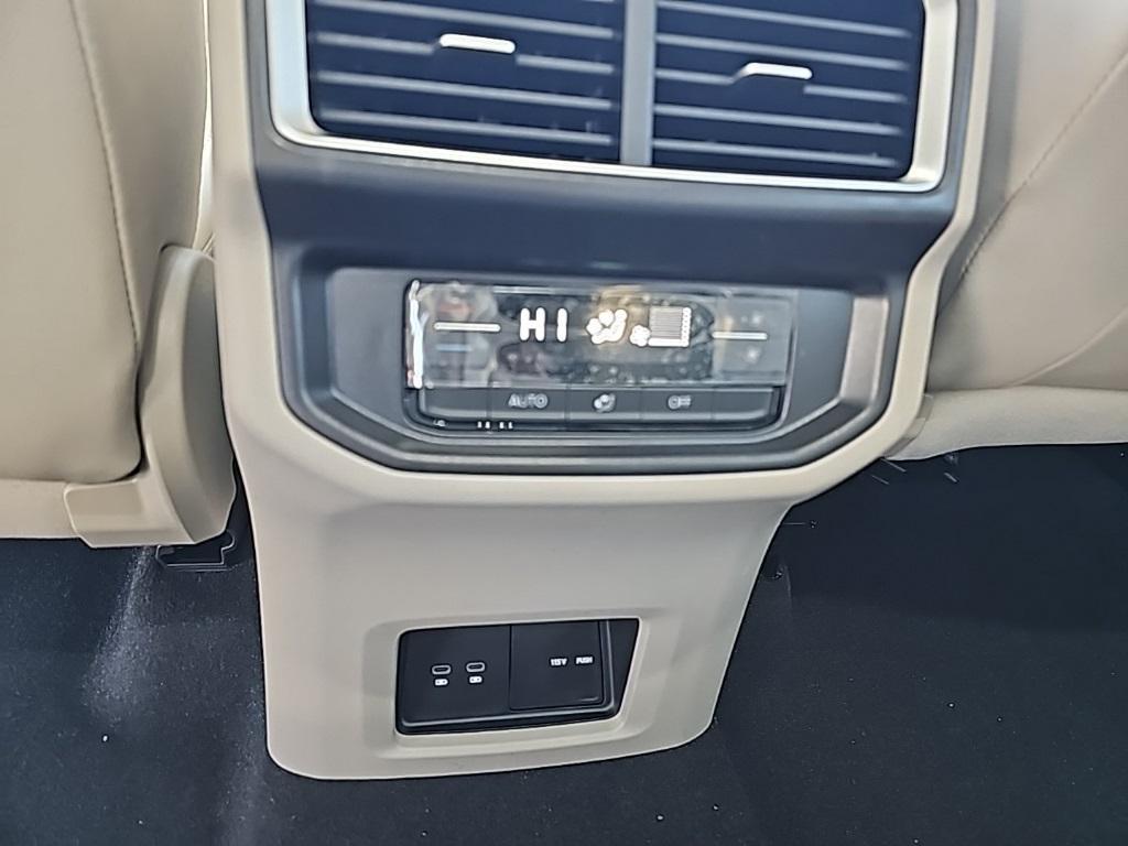 new 2025 Volkswagen Atlas car, priced at $40,792