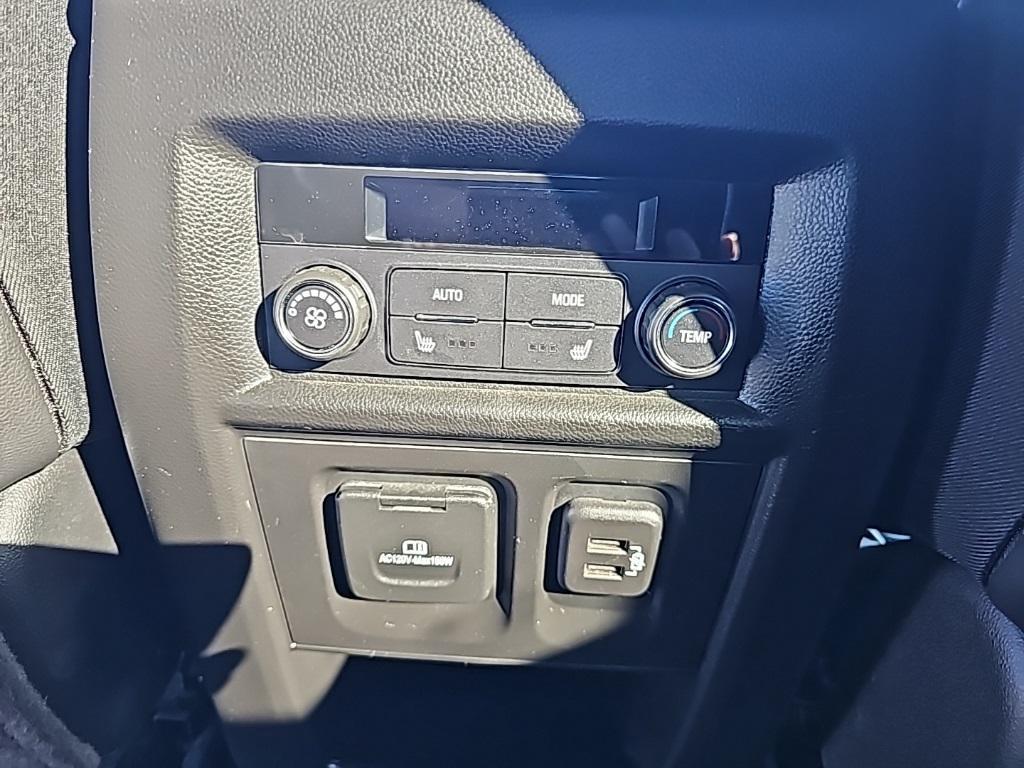 used 2023 Chevrolet Traverse car, priced at $38,989
