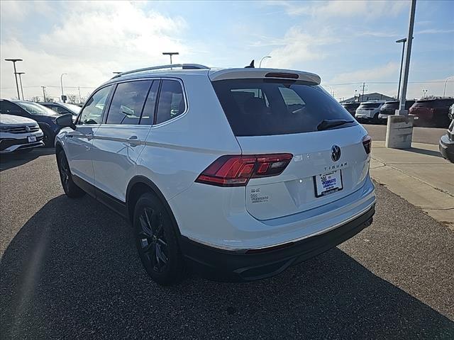 new 2024 Volkswagen Tiguan car, priced at $35,902