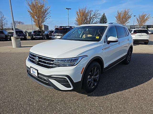 new 2024 Volkswagen Tiguan car, priced at $35,902