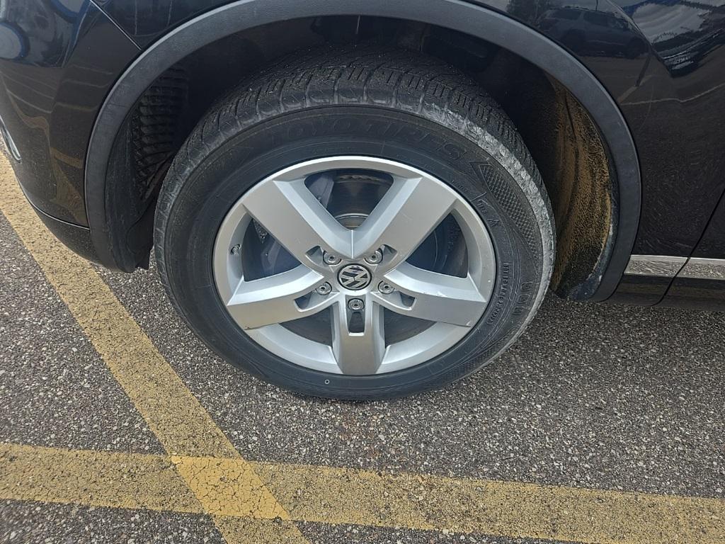 used 2012 Volkswagen Touareg car, priced at $11,999