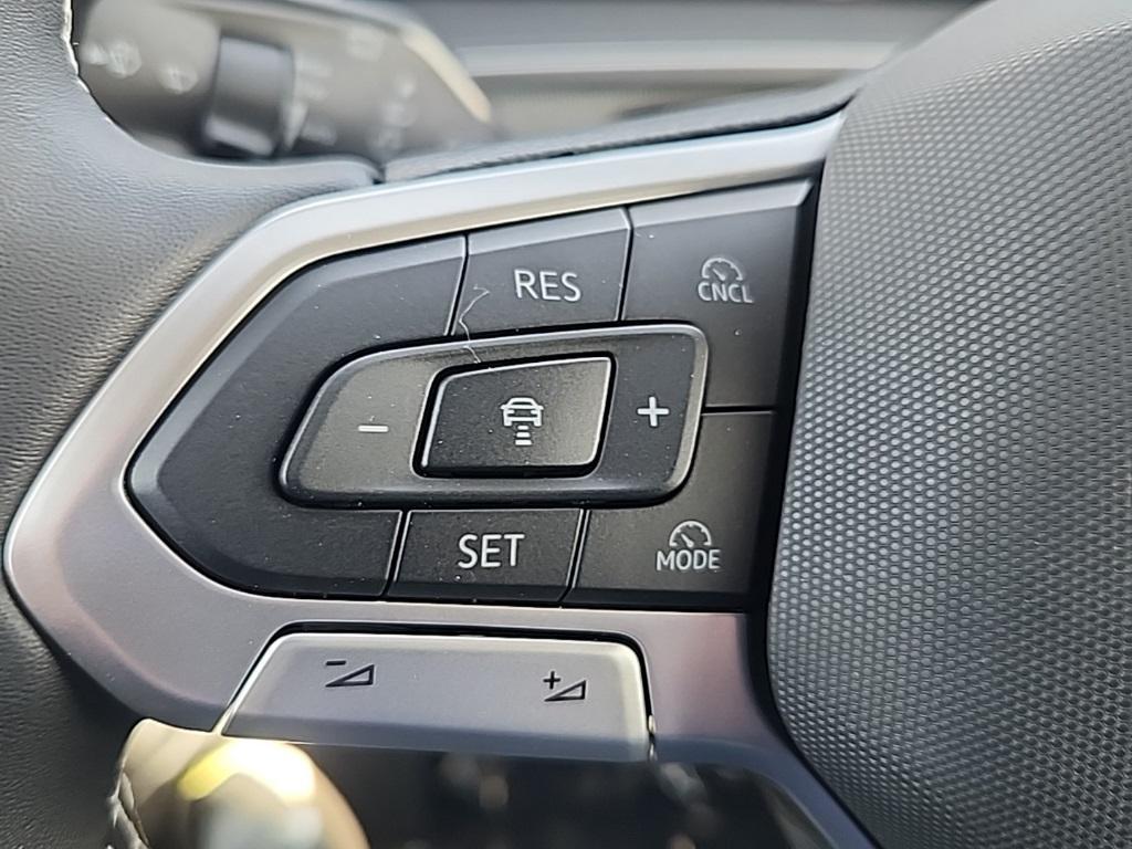 new 2026 Volkswagen Tiguan car, priced at $32,881