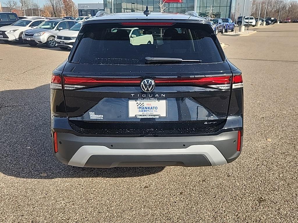 new 2026 Volkswagen Tiguan car, priced at $32,881