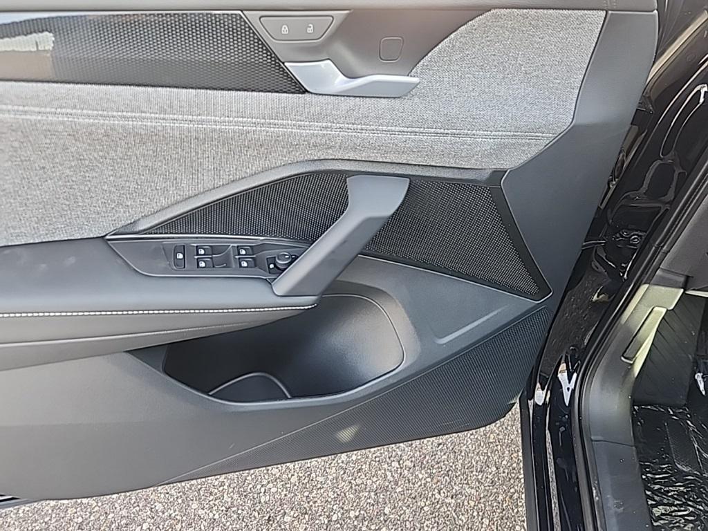 new 2026 Volkswagen Tiguan car, priced at $32,881