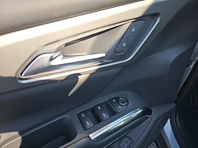 new 2025 Chevrolet Traverse car, priced at $43,945