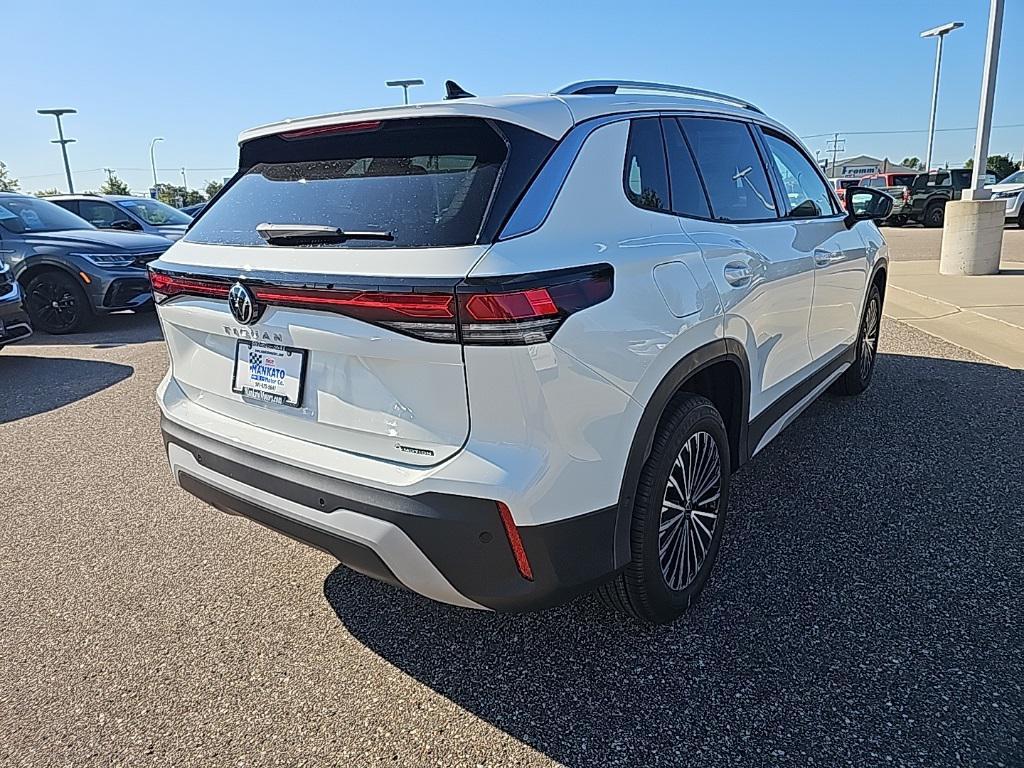 new 2025 Volkswagen Tiguan car, priced at $30,803