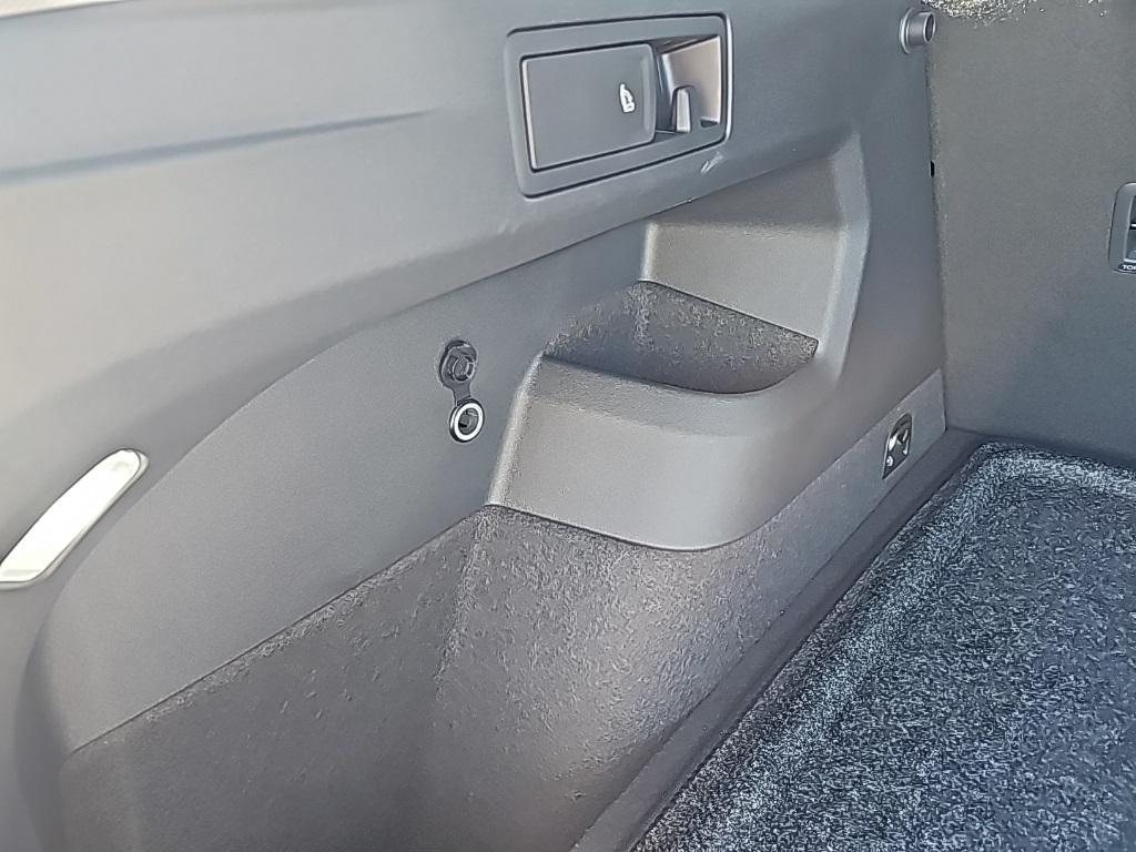 new 2025 Volkswagen Tiguan car, priced at $30,803