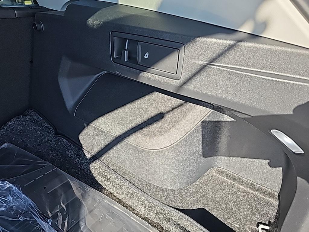 new 2025 Volkswagen Tiguan car, priced at $30,803