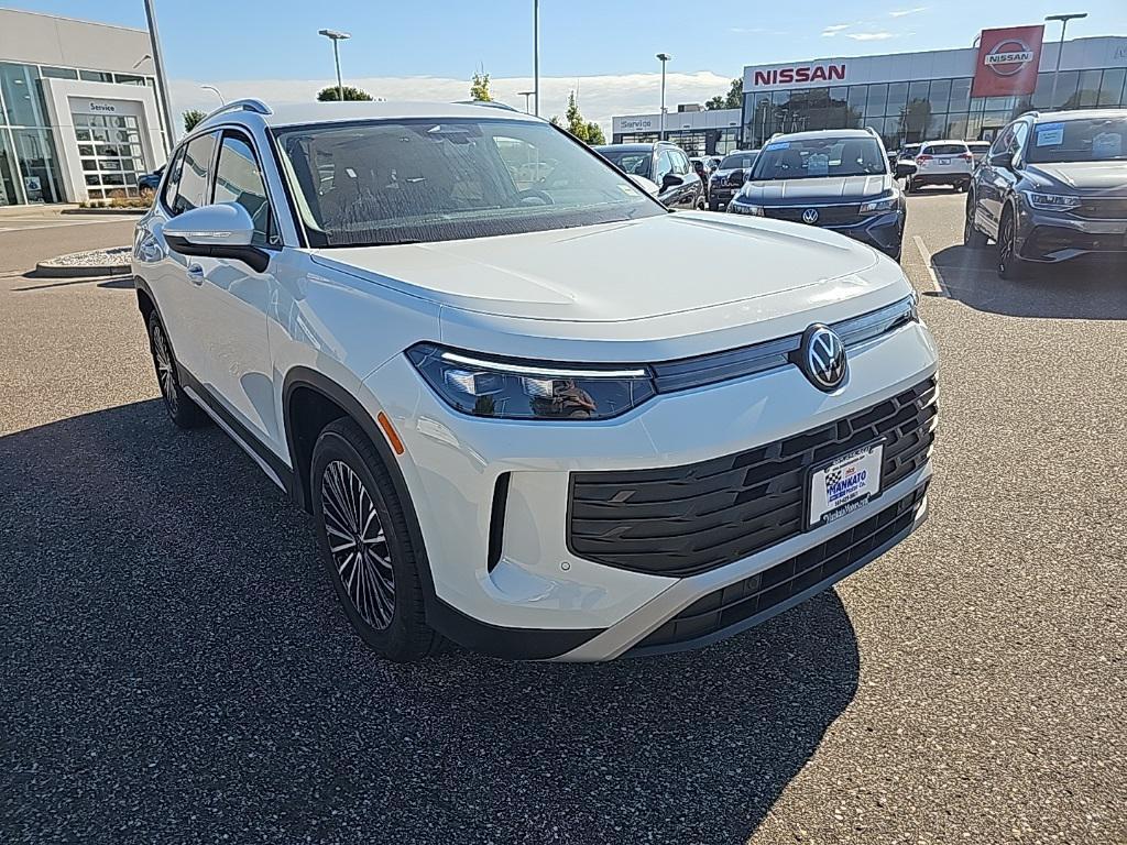 new 2025 Volkswagen Tiguan car, priced at $30,803