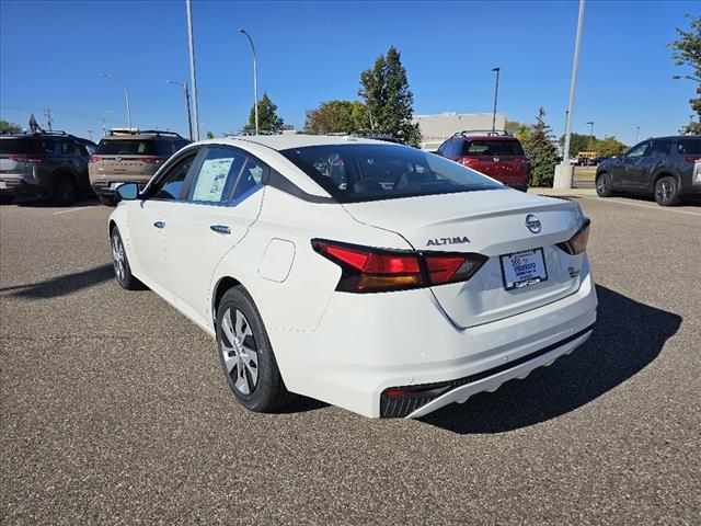 new 2025 Nissan Altima car, priced at $27,140