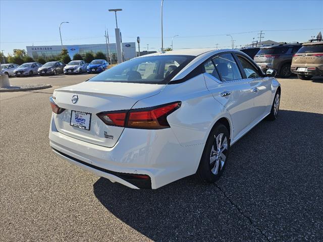 new 2025 Nissan Altima car, priced at $27,140