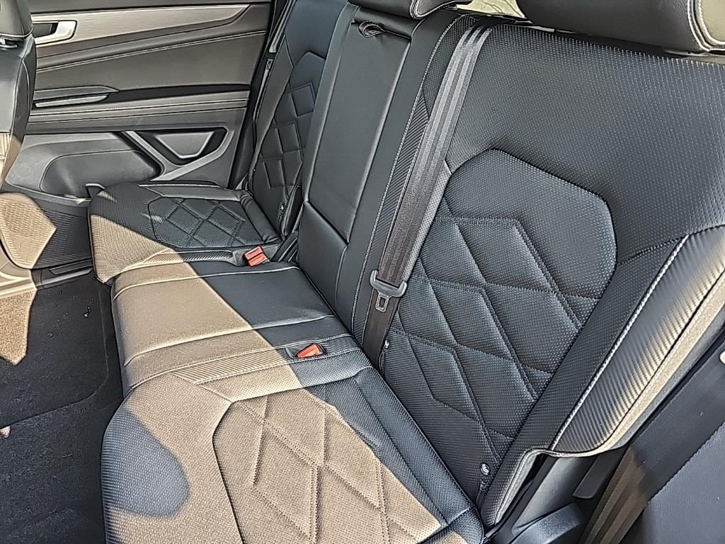 new 2025 Volkswagen Atlas Cross Sport car, priced at $41,559