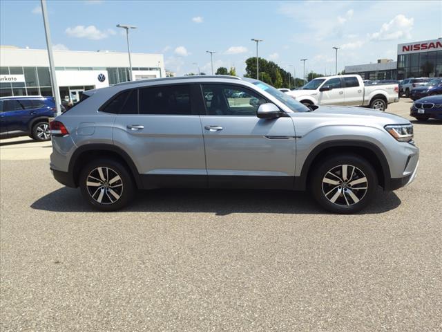 used 2022 Volkswagen Atlas Cross Sport car