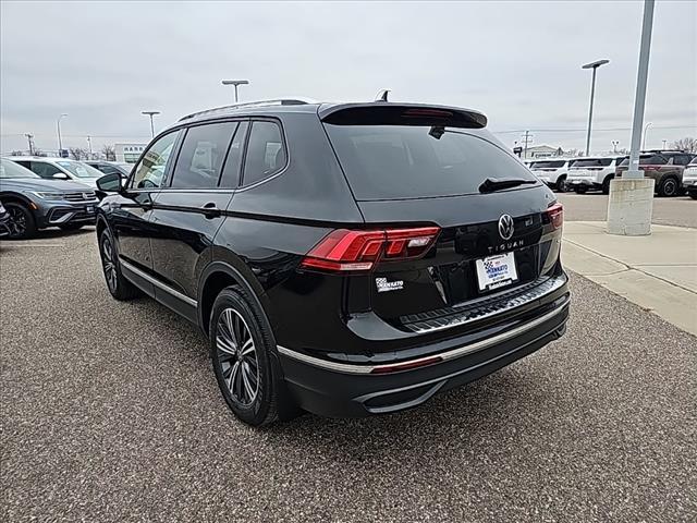 new 2024 Volkswagen Tiguan car, priced at $35,010