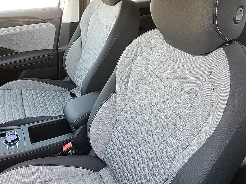 new 2025 Volkswagen Tiguan car, priced at $30,562